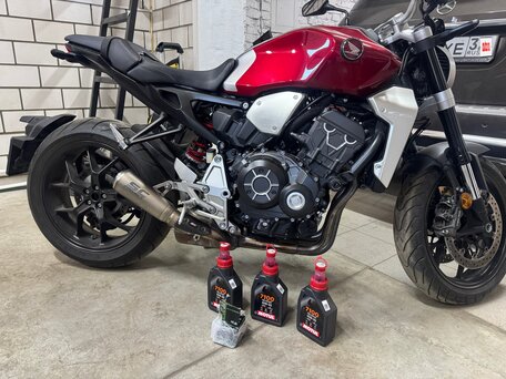 2018 Honda CB 1000R, красный, 1065000 рублей, вид 2