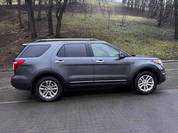 2014 Ford Explorer V, серый, 1780000 рублей - вид 16