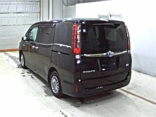 2016 Toyota Esquire I, чёрный, 1240000 рублей, вид 4
