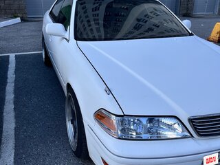 1998 Toyota Mark II VIII (X100), белый, 495000 рублей, вид 2
