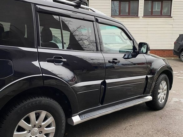 2007 Mitsubishi Pajero IV, чёрный, 1570000 рублей - вид 3