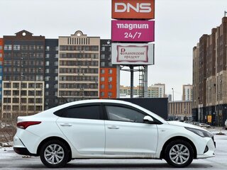 2020 Hyundai Solaris II Рестайлинг, белый, 1150000 рублей, вид 5