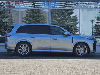 2026 Voyah Taishan X8, серебристый, 7490000 рублей, вид 4