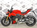 2025 Ducati Streetfighter V4, красный - вид 3