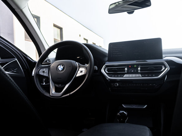 2021 BMW X4 20i II (G02) Рестайлинг, чёрный, 5600000 рублей - вид 33