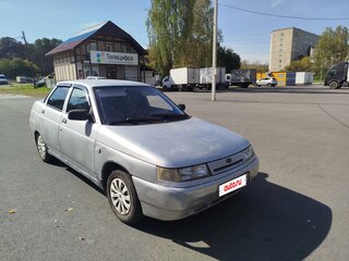 2004 Lada (ВАЗ) 2110, серебристый, 130000 рублей, вид 2