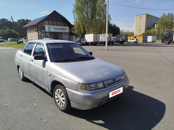 2004 Lada (ВАЗ) 2110, серебристый, 120000 рублей - вид 1