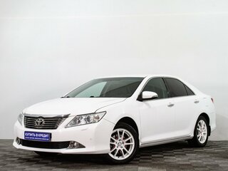 2013 Toyota Camry VII (XV50), белый, 1899000 рублей, вид 3