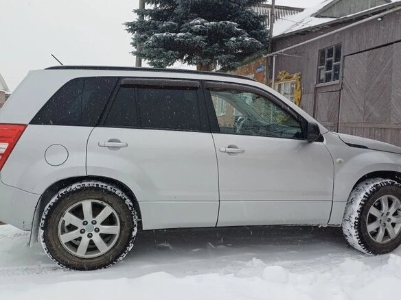 2007 Suzuki Grand Vitara II, серебристый, 830000 рублей - вид 2