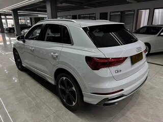 2022 Audi Q3 35 TFSI II (F3), серый, 2085000 рублей, вид 5