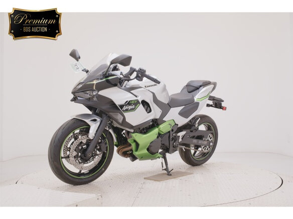 2025 Kawasaki Ninja 7, серый, 1200000 рублей