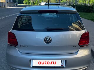 2010 Volkswagen Polo V, серебристый, 700000 рублей, вид 3