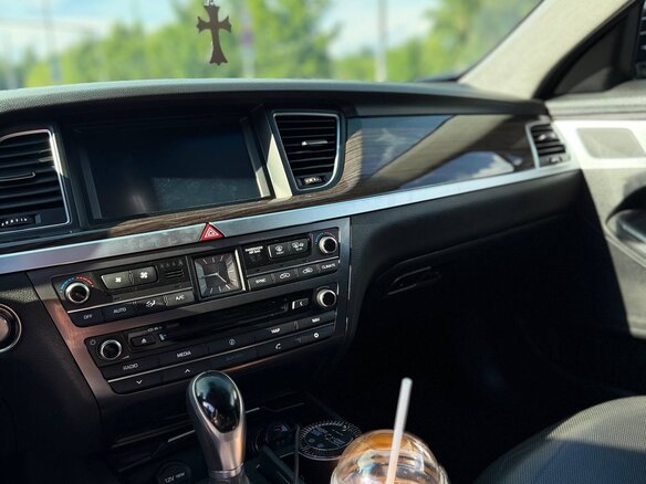 2016 Hyundai Genesis II, чёрный, 2100000 рублей - вид 9