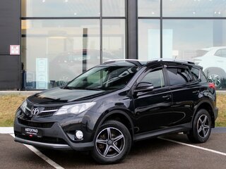 Toyota RAV4 IV (XA40)