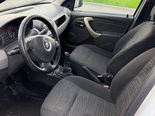 2011 Renault Logan I Рестайлинг, белый, 99990 рублей, вид 5