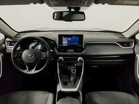 2021 Toyota RAV4 V (XA50), чёрный, 3245000 рублей - вид 18
