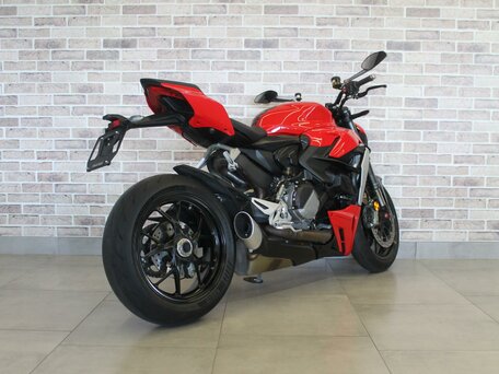 2022 Ducati Streetfighter V2, красный, 1350000 рублей, вид 3