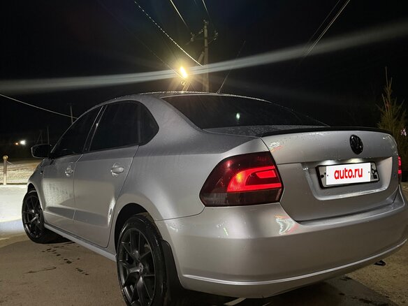 2011 Volkswagen Polo V, серебристый, 719000 рублей - вид 10
