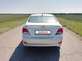 2012 Hyundai Solaris I, серебристый, 650000 рублей, вид 3