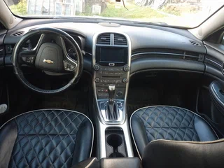 2012 Chevrolet Malibu VIII, белый, 800000 рублей, вид 5