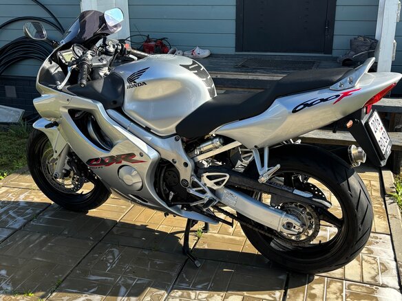 2002 Honda CBR 600F, серебристый, 450000 рублей - вид 1
