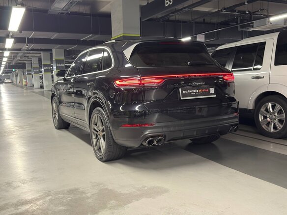 2023 Porsche Cayenne III, чёрный, 10430000 рублей - вид 4