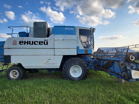 2007 Енисей Зерноуборочные комбайны, голубой, 1100000 рублей, вид 4