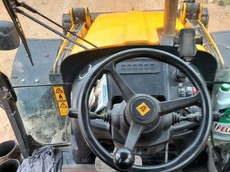 2020 JCB 3CX, жёлтый, 8050000 рублей, вид 5