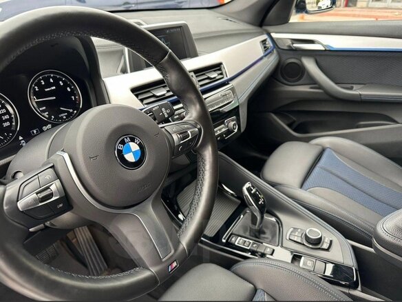 2019 BMW X1 20i xDrive II (F48) Рестайлинг, синий, 2990000 рублей - вид 7