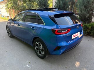 2019 Kia Ceed III, синий, 1850000 рублей, вид 4