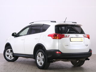 2014 Toyota RAV4 IV (XA40), белый, 1799000 рублей, вид 4