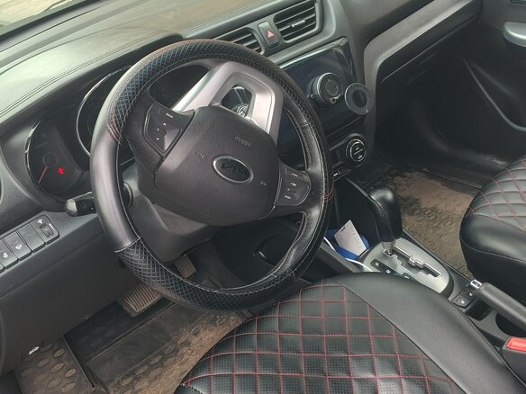 2013 Kia Rio 4-speed III, серый, 680000 рублей - вид 4