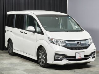 2015 Honda Stepwgn Spada V, белый, 1847000 рублей, вид 3