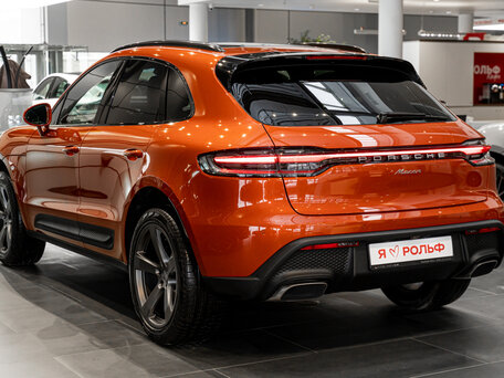 2025 Porsche Macan I Рестайлинг 2, оранжевый, 11695000 рублей, вид 4
