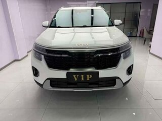 2023 Kia Seltos I Рестайлинг, белый, 1480000 рублей, вид 2