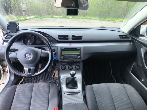 2009 Volkswagen Passat B6, белый, 600000 рублей - вид 6