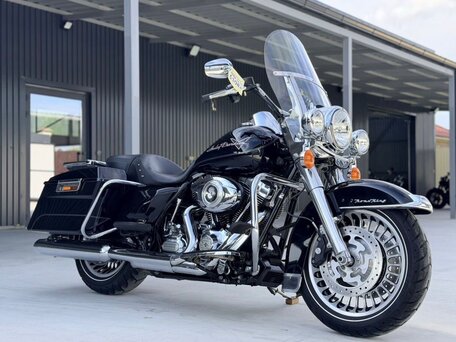 2013 Harley-Davidson Road King, чёрный, 1350000 рублей, вид 1