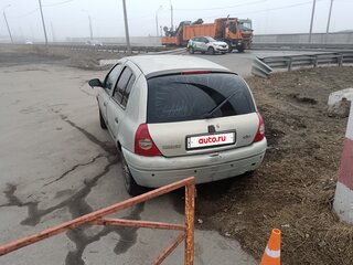 2000 Renault Clio II, серебристый, 100000 рублей, вид 4