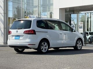 2022 Volkswagen Sharan II Рестайлинг, белый, 1600000 рублей, вид 4