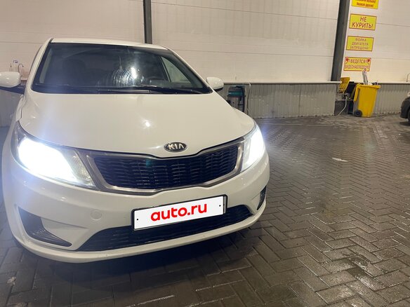2014 Kia Rio III, белый, 739000 рублей - вид 4