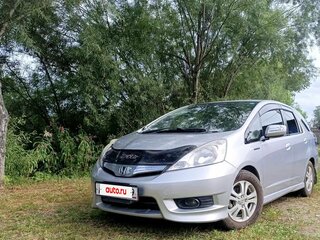 2013 Honda Fit Hybrid II, серый, 800000 рублей, вид 1