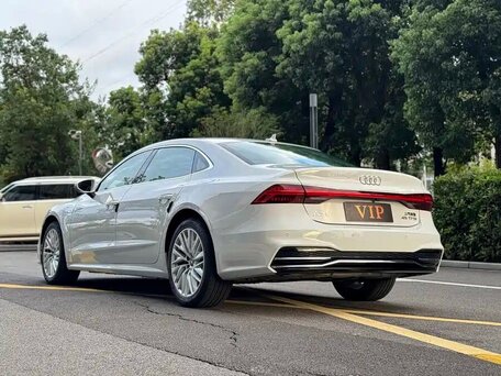 2022 Audi A7 L 45 TFSI II (4K), белый, 4501000 рублей, вид 4