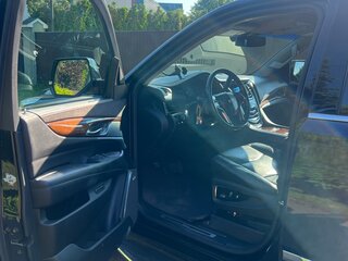 2016 Cadillac Escalade IV, чёрный, 3400000 рублей, вид 3