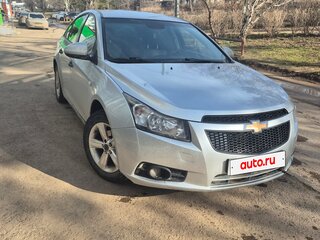 2012 Chevrolet Cruze I, серебристый, 600000 рублей, вид 2