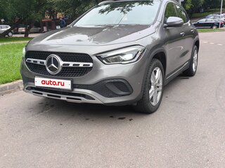 2020 Mercedes-Benz GLA 200 II (H247), серый, 3290000 рублей, вид 1