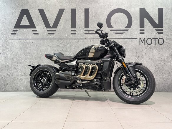 2020 Triumph Rocket III, чёрный, 3900000 рублей