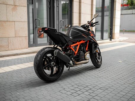 2026 KTM 1390 Super Duke R Evo, чёрный, 2690000 рублей, вид 3
