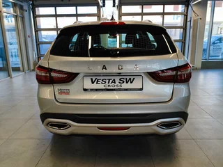 2026 Lada (ВАЗ) Vesta SW Cross I Рестайлинг (NG), серебристый, 2113000 рублей, вид 5
