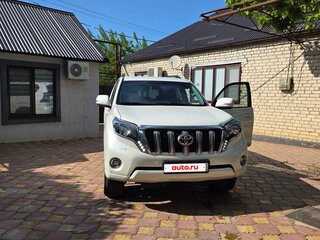 2016 Toyota Land Cruiser Prado 150 Series Рестайлинг 1, белый, 3800000 рублей, вид 2