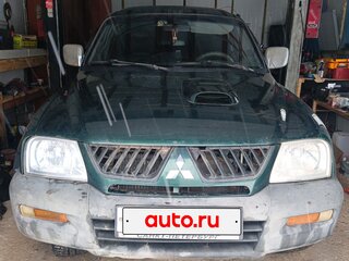 2005 Mitsubishi L200 III Рестайлинг, зелёный, 900000 рублей, вид 1